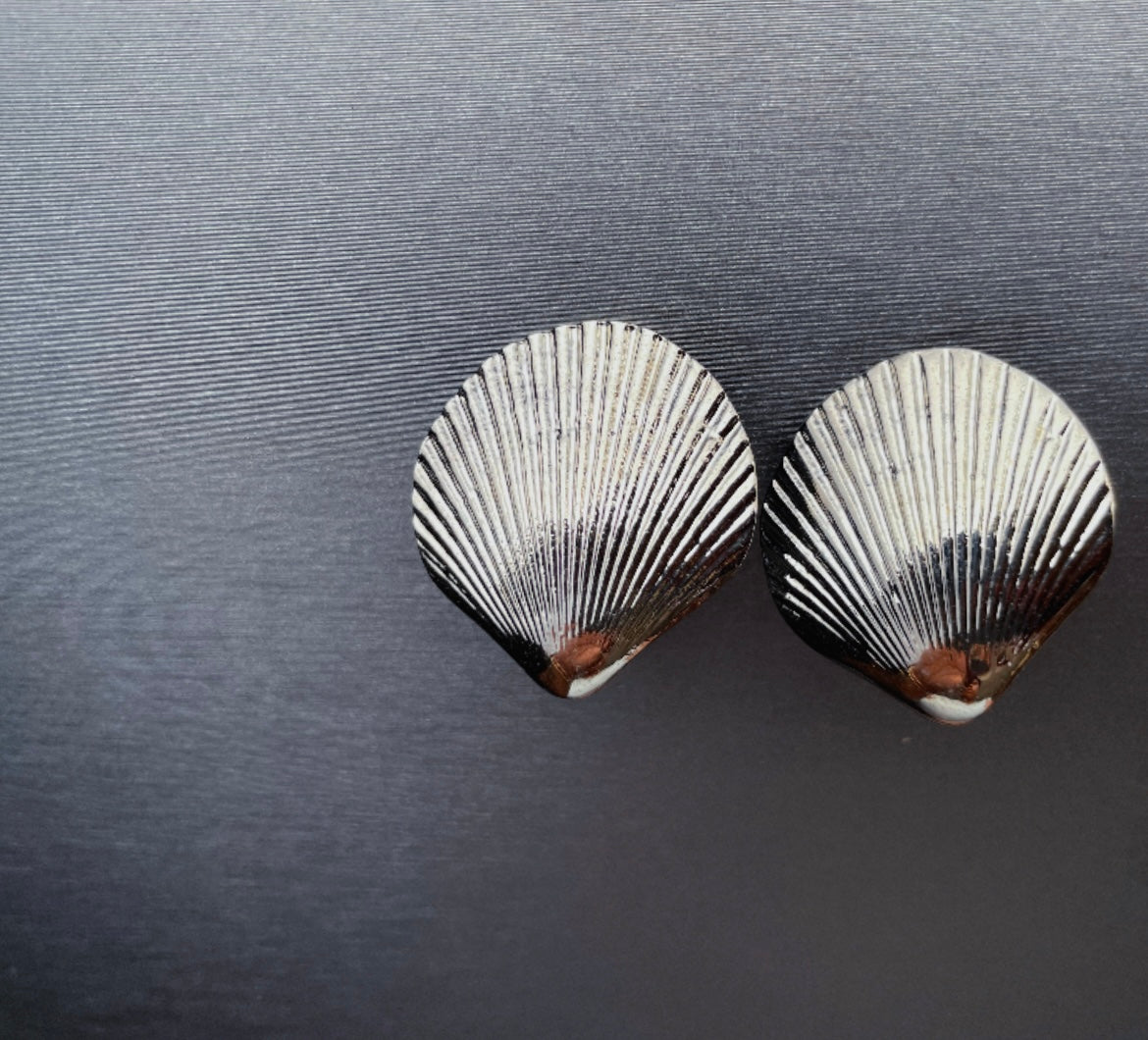Cockle Shell Studs